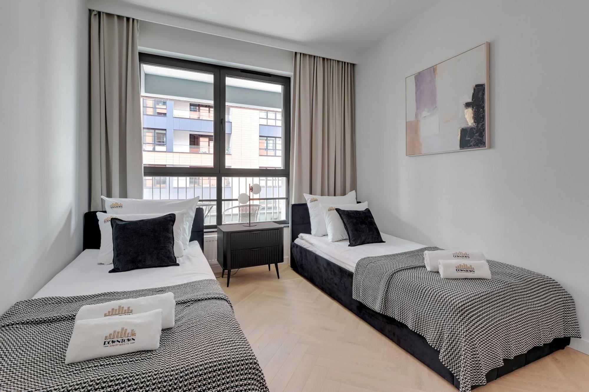 Doki Living - Foodhall & Parking By Downtown Apartments Гданьск Экстерьер фото