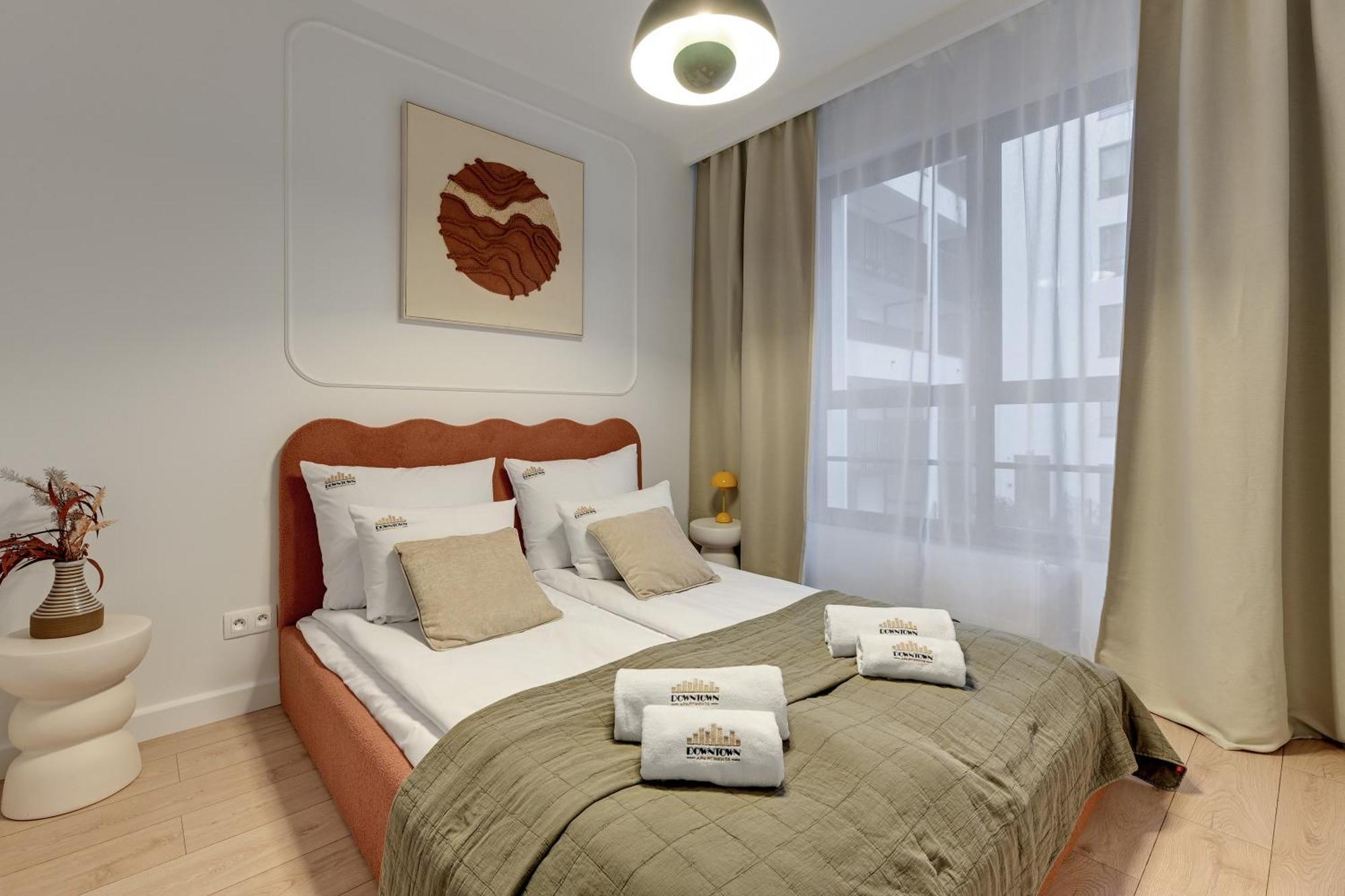 Doki Living - Foodhall & Parking By Downtown Apartments Гданьск Экстерьер фото